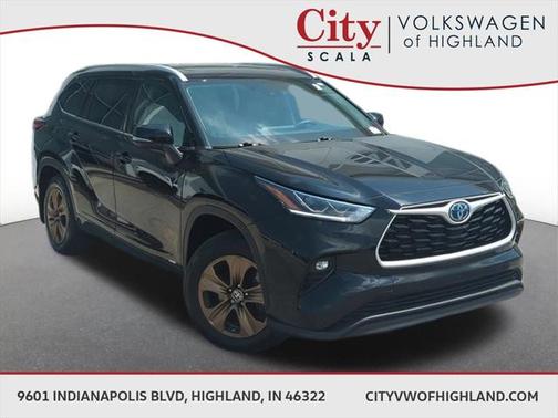 2022 Toyota Highlander Hybrid XLE