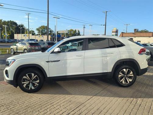 2024 Volkswagen Atlas Cross Sport 2.0T SE