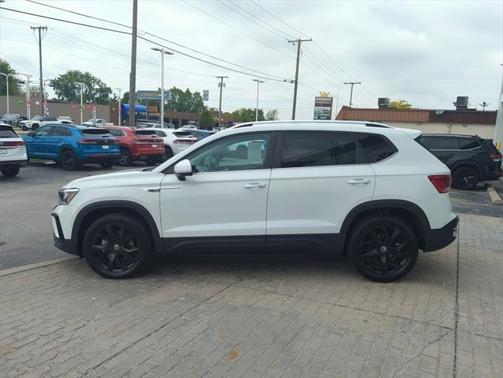 2023 Volkswagen Taos 1.5T SE