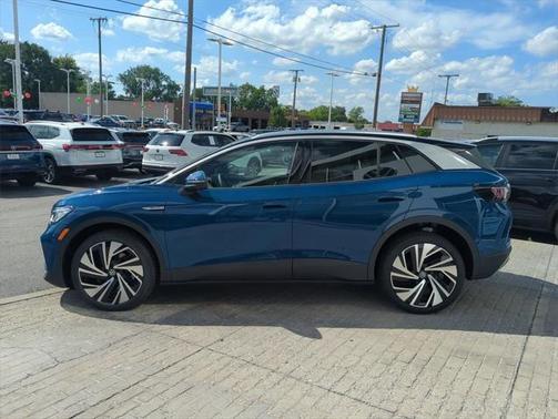 2025 Volkswagen ID.4 Pro S Plus