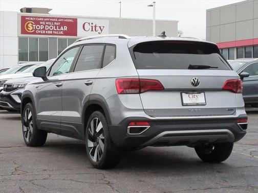 2024 Volkswagen Taos 1.5T SEL