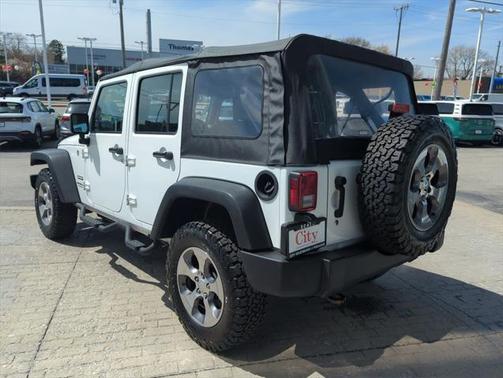 2017 Jeep Wrangler Unlimited Sport