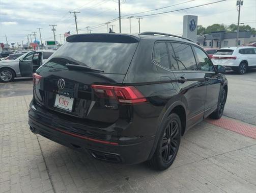 2022 Volkswagen Tiguan 2.0T SE R-Line Black 4MOTION