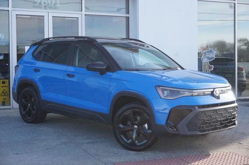 2025 Volkswagen Taos 1.5T SE Black