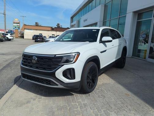 2025 Volkswagen Atlas Cross Sport 2.0T SE w/Technology 4MOTION