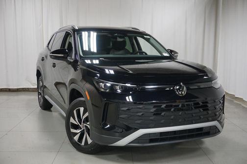 deep black pearl 2026 Volkswagen Tiguan 2.0T S 4MOTION