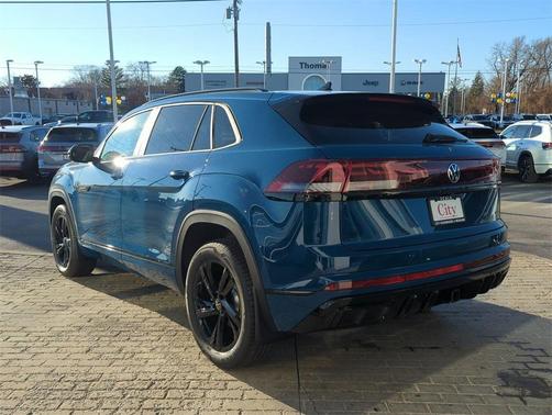 2026 Volkswagen Atlas Cross Sport 2.0T SEL