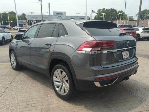 2022 Volkswagen Atlas Cross Sport 3.6L V6 SE w/Technology