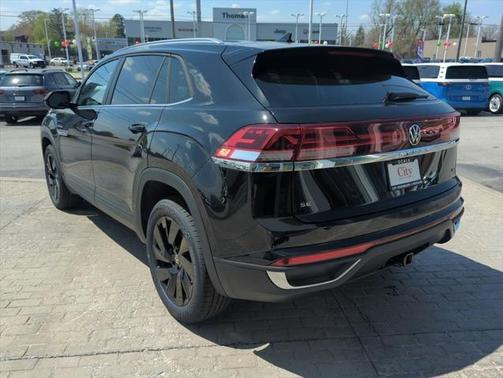 2025 Volkswagen Atlas Cross Sport 2.0T SE w/Technology 4MOTION