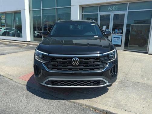 2025 Volkswagen Atlas Cross Sport 2.0T SE w/Technology 4MOTION