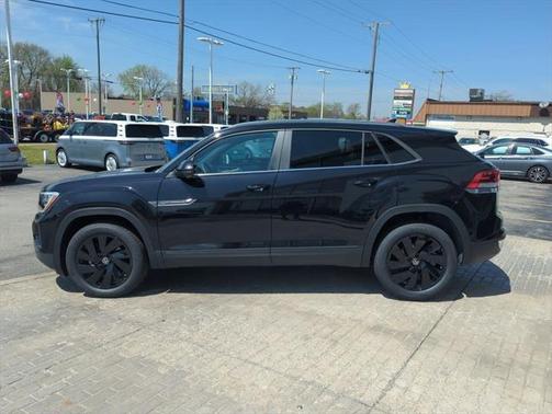 2025 Volkswagen Atlas Cross Sport 2.0T SE w/Technology 4MOTION
