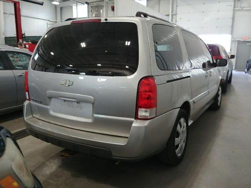 Photo 3 of 12 of 2007 Chevrolet Uplander LT