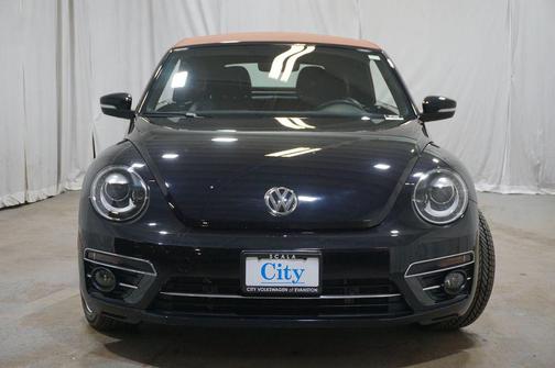 2019 Volkswagen Beetle 2.0T SE