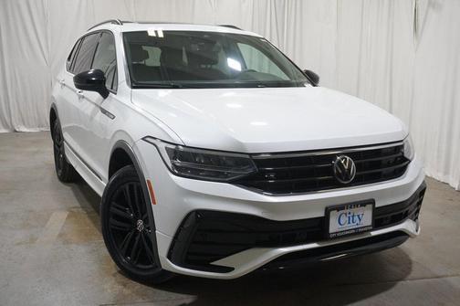 2022 Volkswagen Tiguan 2.0T SE R-Line Black 4MOTION