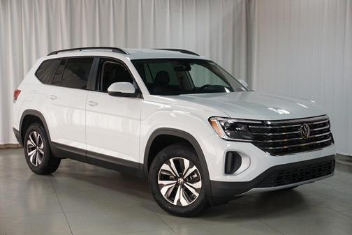2025 Volkswagen Atlas 2.0T SE