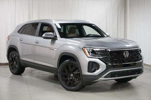 2025 Volkswagen Atlas Cross Sport 2.0T SE w/Technology 4MOTION