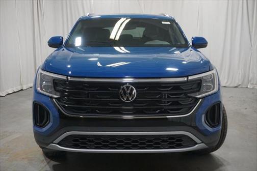 2025 Volkswagen Atlas Cross Sport 2.0T SE w/Technology 4MOTION