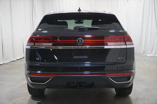 2025 Volkswagen Atlas Cross Sport 2.0T SE w/Technology 4MOTION