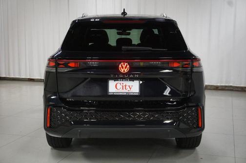 2025 Volkswagen Tiguan 2.0T SEL R-Line 4MOTION