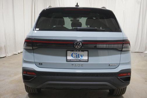 2026 Volkswagen Taos 1.5T SE Black