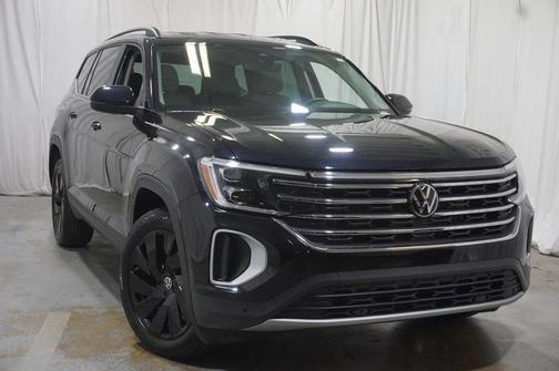 2025 Volkswagen Atlas 2.0T SE w/Technology 4MOTION