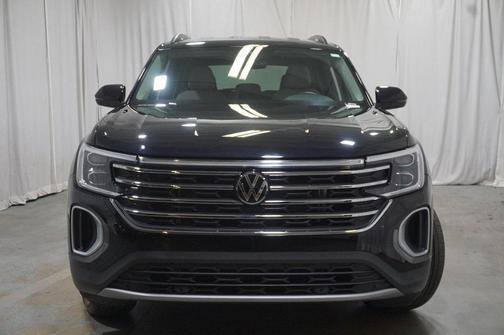 2025 Volkswagen Atlas 2.0T SE w/Technology 4MOTION