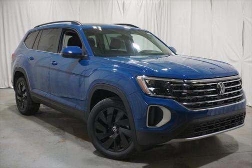 2025 Volkswagen Atlas 2.0T SE w/Technology 4MOTION