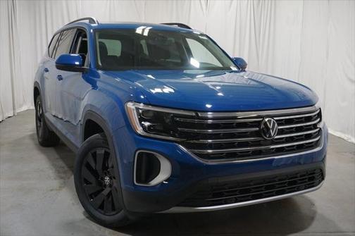 2025 Volkswagen Atlas 2.0T SE w/Technology 4MOTION