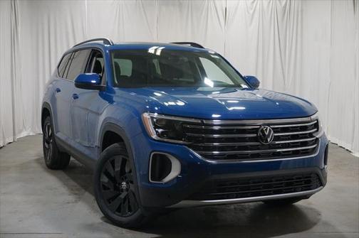 2025 Volkswagen Atlas 2.0T SE w/Technology 4MOTION