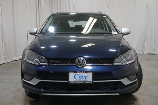 2017 Volkswagen Golf Alltrack TSI S