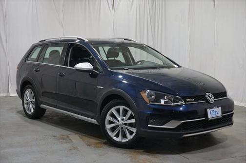 2017 Volkswagen Golf Alltrack TSI S