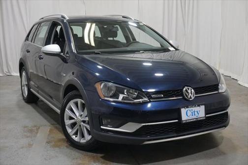 2017 Volkswagen Golf Alltrack TSI S