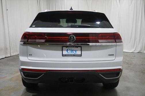 2025 Volkswagen Atlas Cross Sport 2.0T SE w/Technology 4MOTION