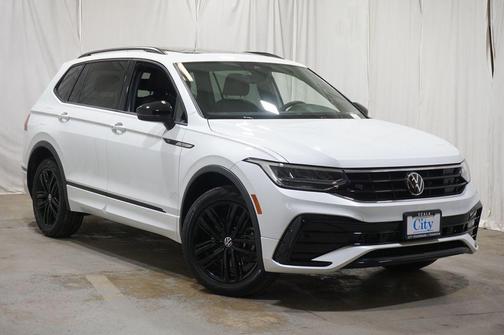 2022 Volkswagen Tiguan 2.0T SE R-Line Black 4MOTION