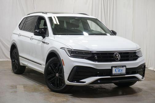 2022 Volkswagen Tiguan 2.0T SE R-Line Black 4MOTION
