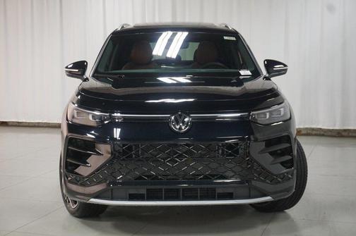 2026 Volkswagen Tiguan 2.0T SEL R-Line 4MOTION