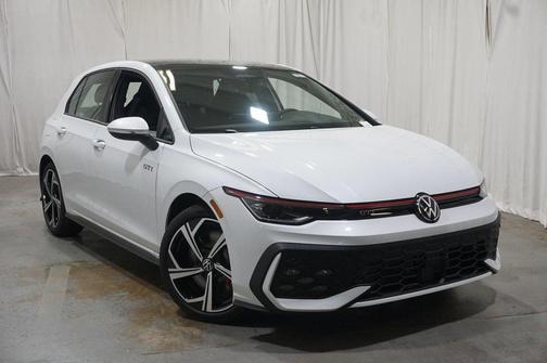 2026 Volkswagen Golf GTI 2.0T SE DSG