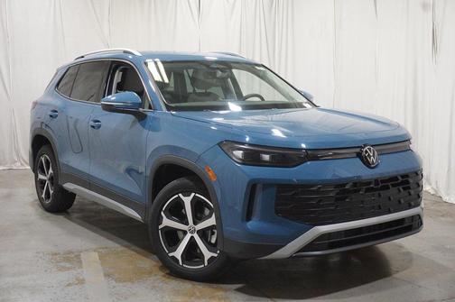2025 Volkswagen Tiguan 2.0T SE 4MOTION