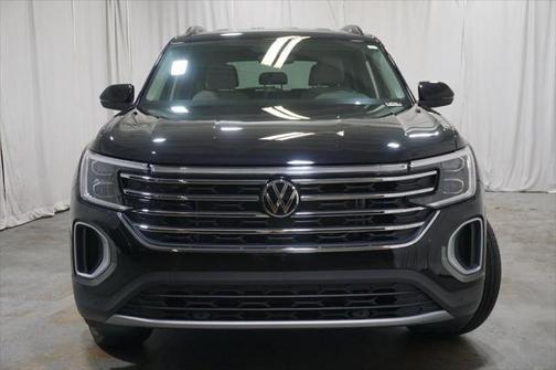 2025 Volkswagen Atlas 2.0T SE w/Technology 4MOTION