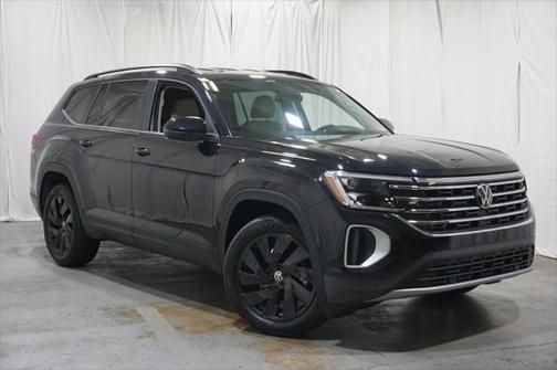 2025 Volkswagen Atlas 2.0T SE w/Technology 4MOTION