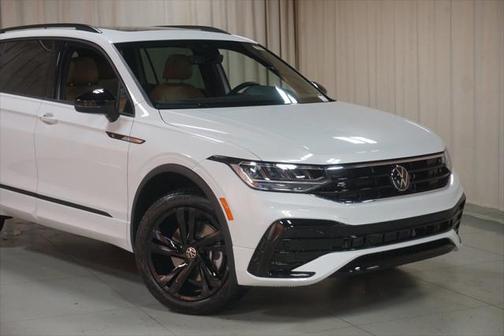 2024 Volkswagen Tiguan 2.0T SE R-Line Black 4MOTION