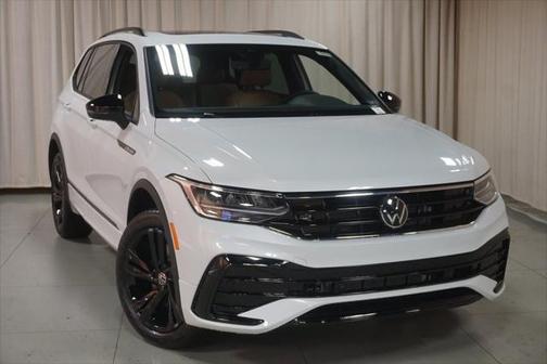 2024 Volkswagen Tiguan 2.0T SE R-Line Black 4MOTION