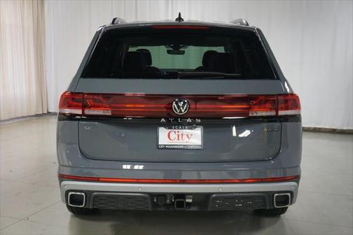 2025 Volkswagen Atlas 2.0T SE