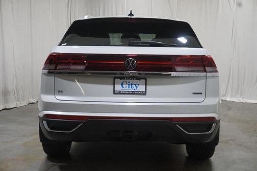2026 Volkswagen Atlas Cross Sport 2.0T SE w/Technology 4MOTION