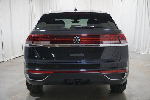 2025 Volkswagen Atlas Cross Sport 2.0T SE w/Technology 4MOTION