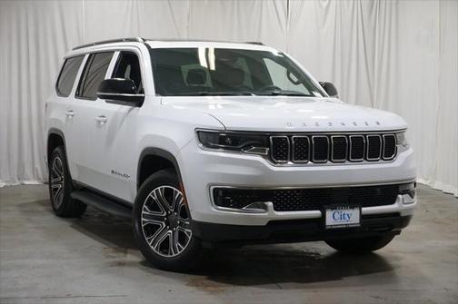2023 Jeep Wagoneer Base