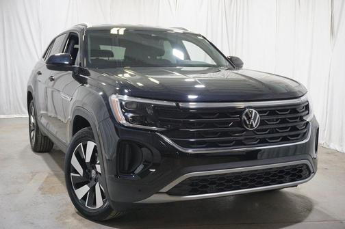 2025 Volkswagen Atlas Cross Sport 2.0T SE w/Technology 4MOTION