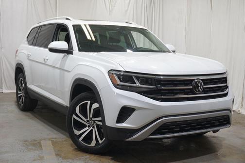 Opal White Pearl 2023 Volkswagen Atlas 3.6L SEL