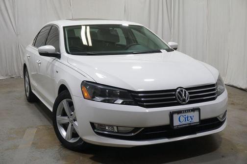 Candy White 2015 Volkswagen Passat 1.8T Limited Edition