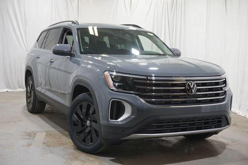 Gray 2026 Volkswagen Atlas 2.0T SE w/Technology 4MOTION